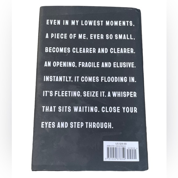 Pageboy A Memoir by Elliot Page Hardcover Book New Condition - Picture 2 of 6